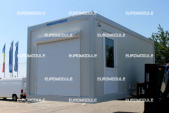 cat costa o casa din containere