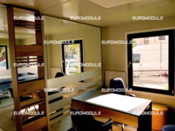 container metalic pret