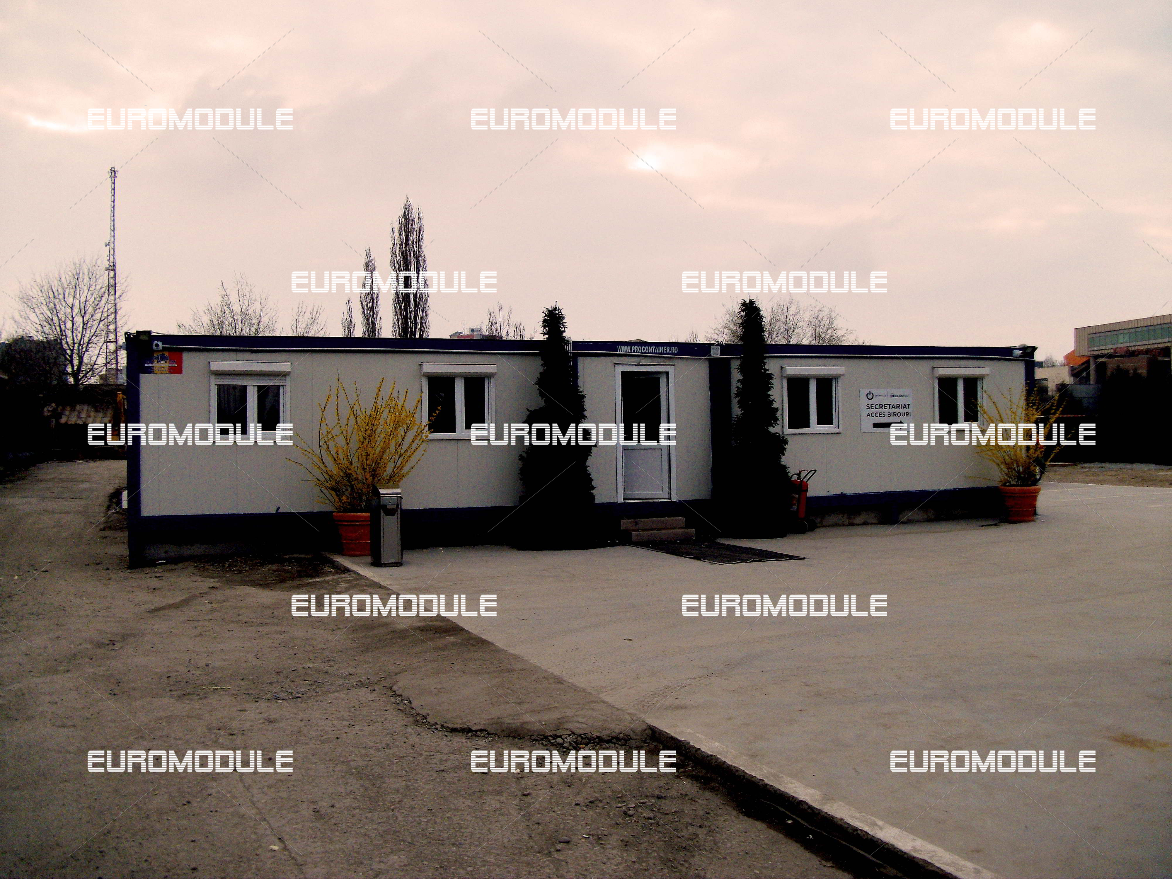 inchiriere container moloz