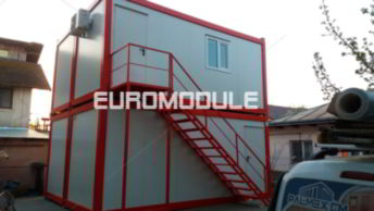 vand panouri sandwich